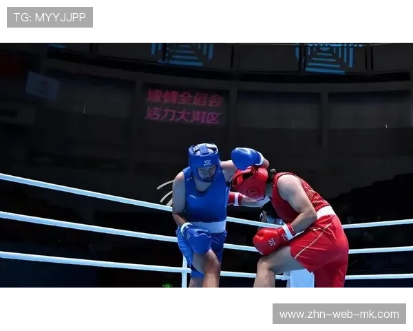 拳击擂台上教练的一句话点燃选手斗志